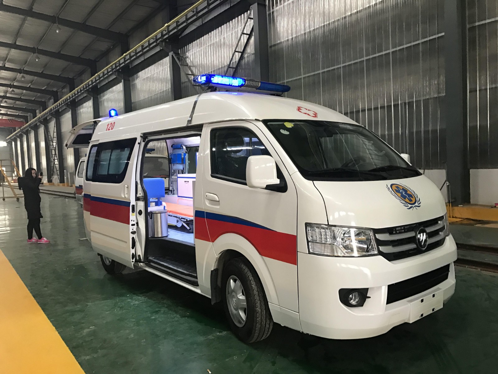 天峨县救护车转院